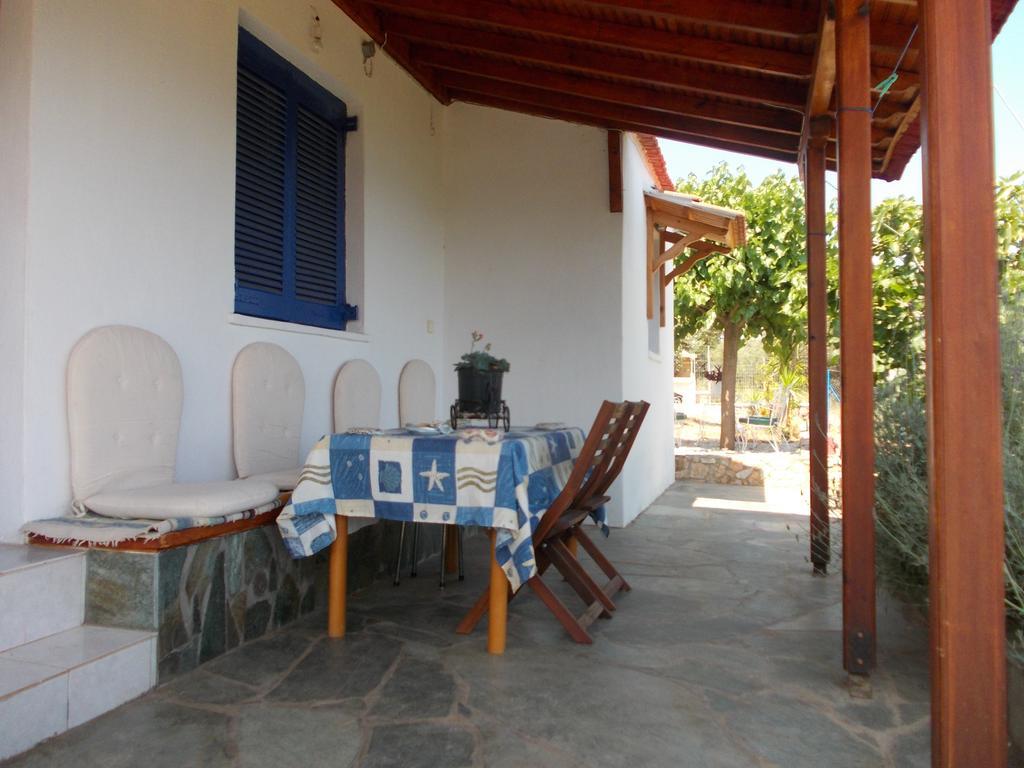 Villa Mourtero House Kalamakia Habitación foto